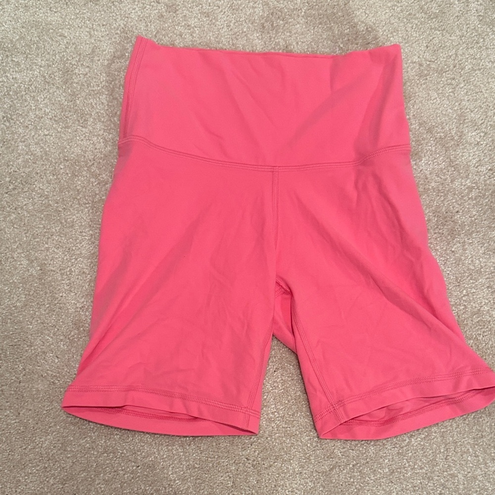 Aritzia TNA biker shorts 7” new